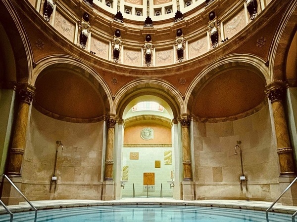 Bildnachweis: Mit freundlicher Genehmigung der CARASANA Bäderbetriebe GmbH Bildnachweis: Mit freundlicher Genehmigung der CARASANA Bäderbetriebe GmbH