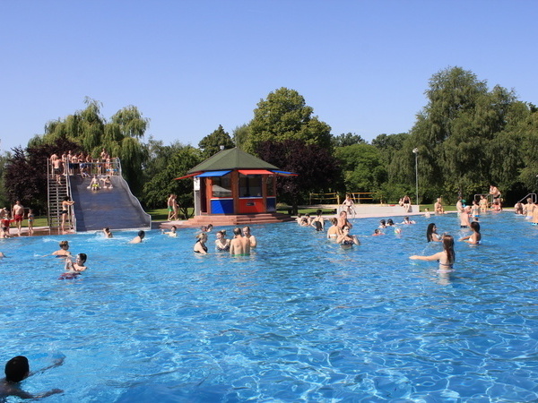  Bildnachweis: Mit freundlicher Genehmigung der Gemeinde B�tzingen