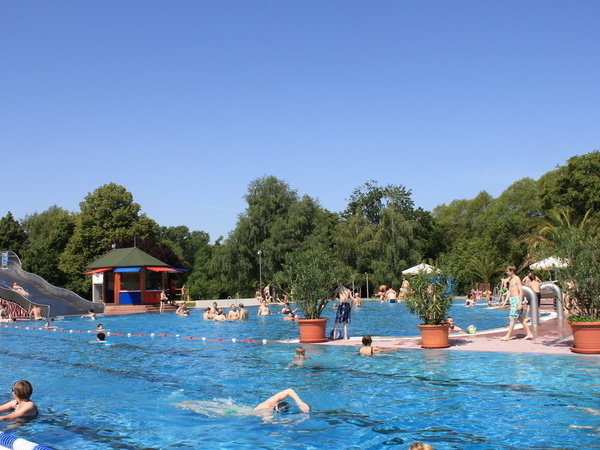  Bildnachweis: Mit freundlicher Genehmigung der Gemeinde B�tzingen