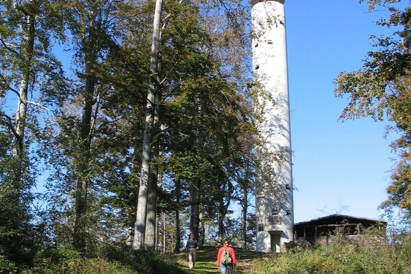 Mahlbergturm bei Gaggenau im Murgtal Bildnachweis: � Zweckverband Im Tal der Murg