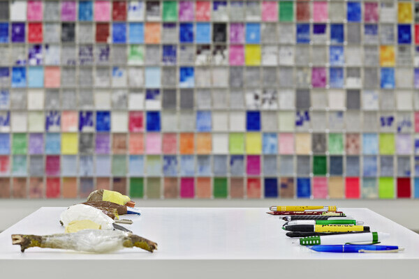 Ausstellungsansicht Spurensuche im PEAC Museum mit Werken von Florian Thate,  Bildnachweis: �Bernhard Strauss